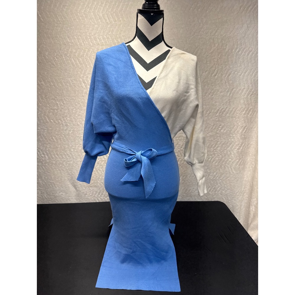 Bebe Blue Cream Colorblock Knit Wrap Midi Dress Surplice Tie Waist XS
